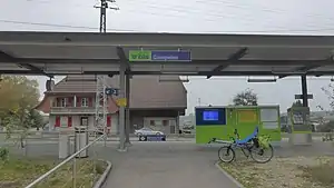 Canopy-covered platform