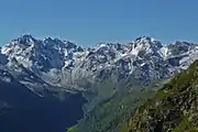 View at the Garneratal and the historic Tübinger Hütte.