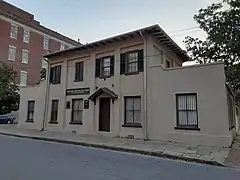 Andrew Low Carriage House, 329 Abercorn Street