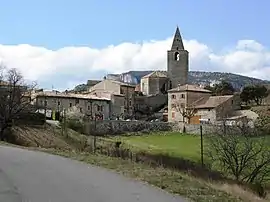 The church and surroundings in Gras