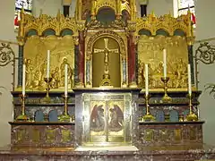 Close-up of the tabernacle and altarpiece