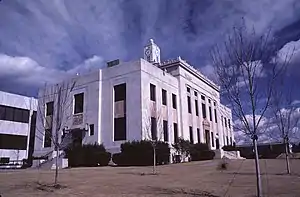 Hall County courthouse in Gainesville