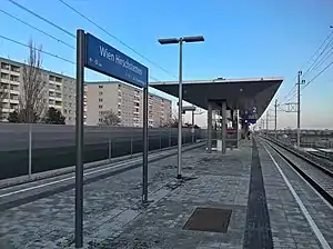 Island platform with canopy