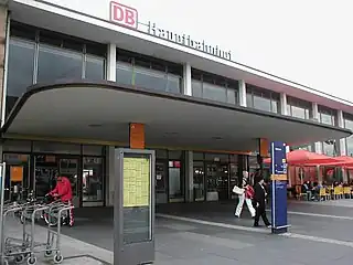 Station canopy