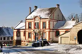 The town hall in Boissy-le-Châtel