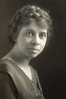 Photo of Iris Calderhead