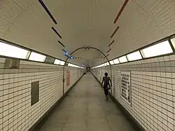 Transfer tunnel