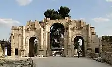 Image 5The south gate in the ancient city of Jerash (from Tourism in Jordan)