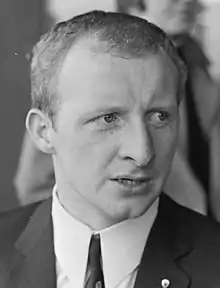 Photo of Jimmy Johnstone travelling with Celtic to Amsterdam for their European Cup tie against Ajax in March 1971