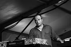 John Medeski performing with Medeski Martin Scofield & Wood in 2007