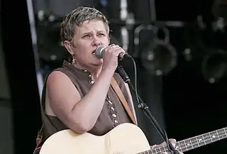 Julie Matthews at the 2005 Cropredy Festival