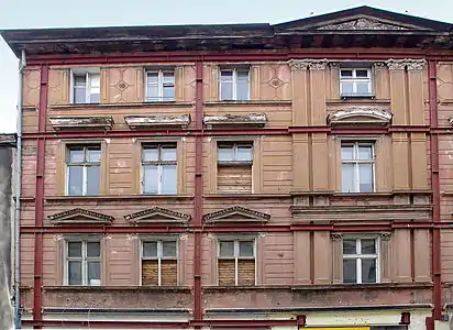 Facade onto Długa street