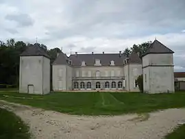 The chateau in Collonges-lès-Bévy