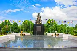 King Naresuan Statue at Naresuan University