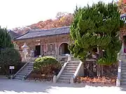 Beomeosa's Palsangjeon & Dokseongjeon