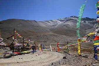 Kunzum La, Elev. 4,551 metres (14,931 ft).