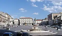 Piazza del Duomo, L'Aquila