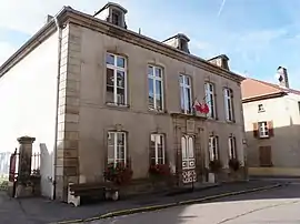 The town hall in Lamarche