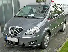  Facelifted model, distinguished by front foglamps and chrome trim on the front bumper