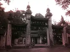 The Tam quan gateway