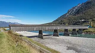 Looking at a pedestrian bridge crossing the Liechtensteiner-Swiss border.