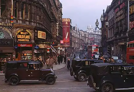 Image 101Shaftesbury Avenue from Piccadilly Circus, London. (from Portal:Architecture/Townscape images)