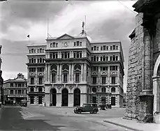 Lonja del Comercio building