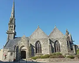 The parish church in Lopérec