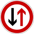 Priority for oncoming traffic