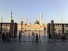 Masjidun Nabawi, Mausoleum of:*The Islāmic Prophet Muhammad( Madinah )