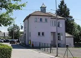 The town hall in Magny