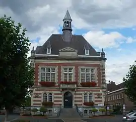 The town hall of Vendin-le-Vieil