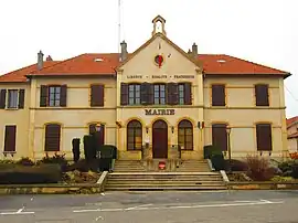 The town hall in Augny