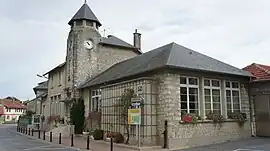 The town hall in Cauroy-lès-Hermonville