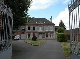 The town hall in Le Déluge