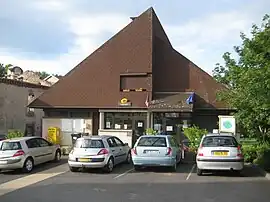 The town hall in Perrier