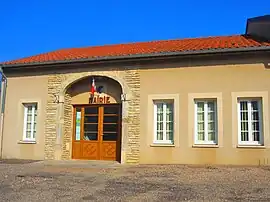 The town hall in Servigny-lès-Raville