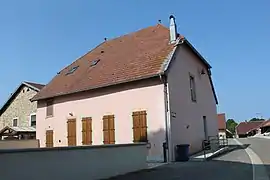 The town hall in Thésy