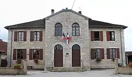 The town hall in Vers-sous-Sellières