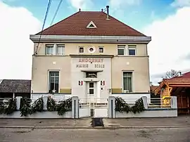 The town hall in Andornay