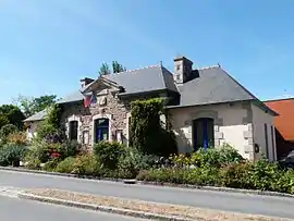 The town hall of Coëtmieux