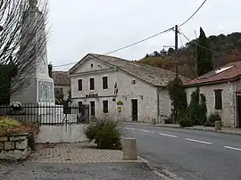 The town hall of Valeilles