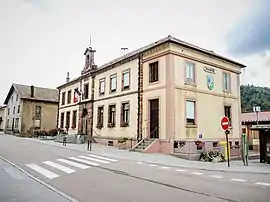 The town hall in Le Ménil