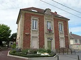 The town hall of Menucourt