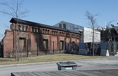 The ruins of the warehouses in 2017, one year before demolition.