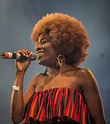 Malika performs in Brasília, Brazil (2014).