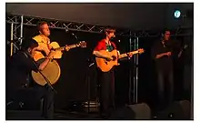 Malinky performing at Towersey Festival in 2001