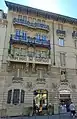 Casa Guazzoni, balconies overlooking via Melzo