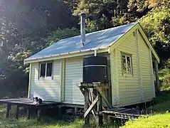 Māori Saddle Hut