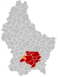 Map of Luxembourg with Strassen highlighted in orange, and the canton in dark red